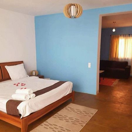Hotel La Casa Di Luna Антананариву Экстерьер фото