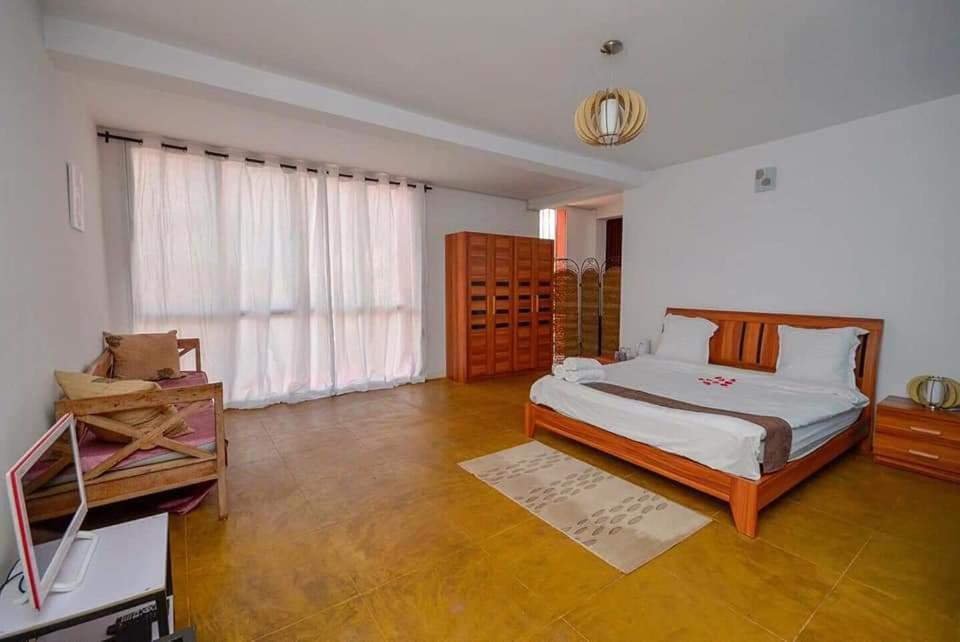Hotel La Casa Di Luna Антананариву Экстерьер фото