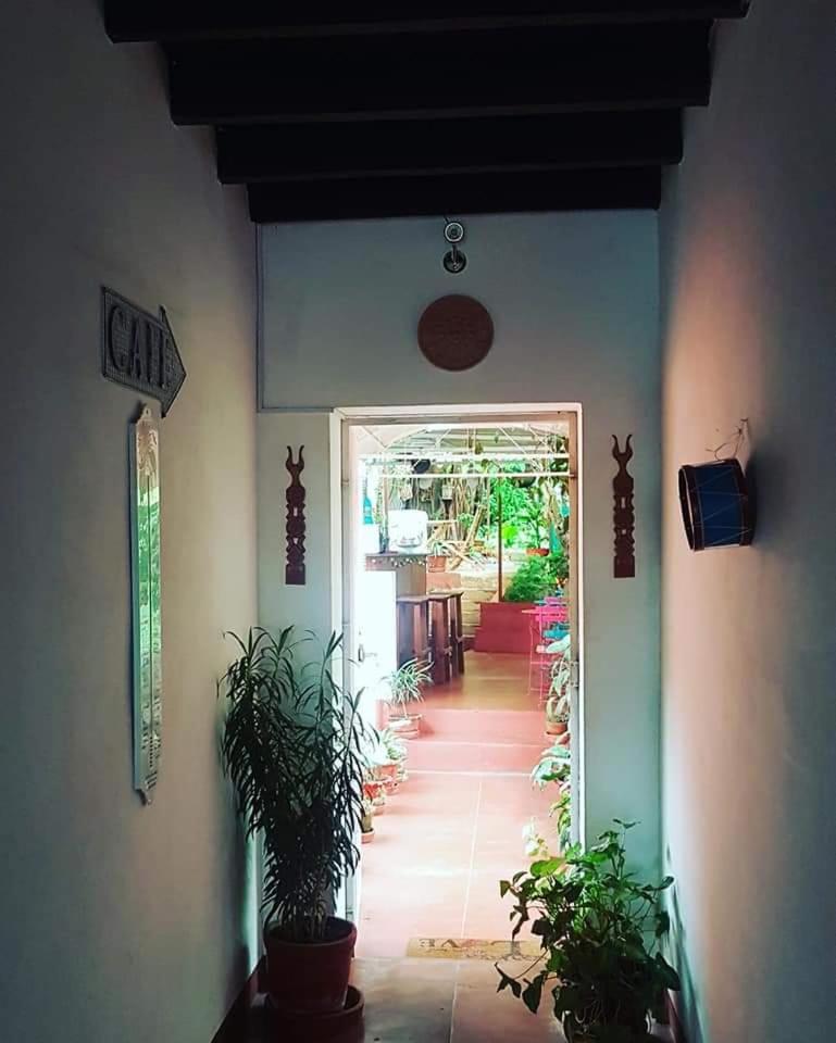 Hotel La Casa Di Luna Антананариву Экстерьер фото